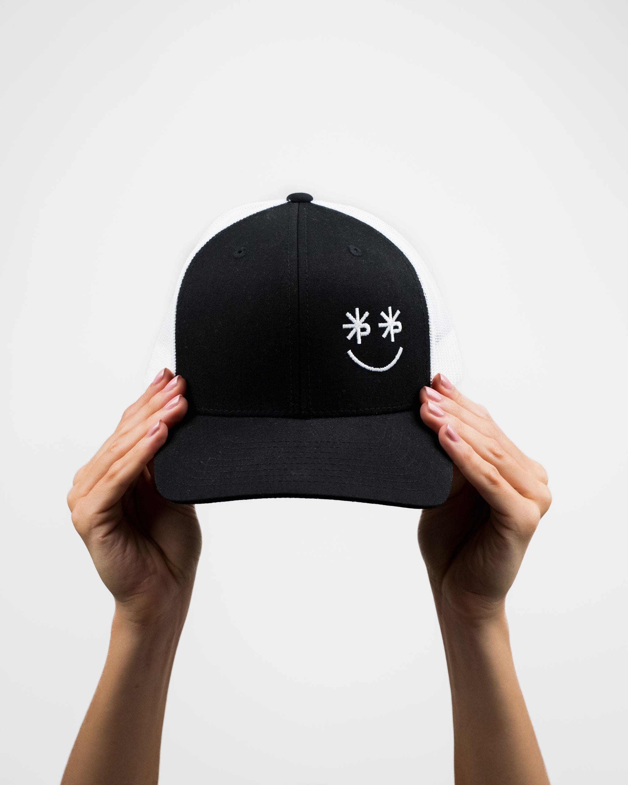 Must nokamüts võrguga